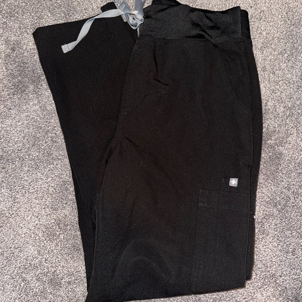 FIGS Black Scrub Pants